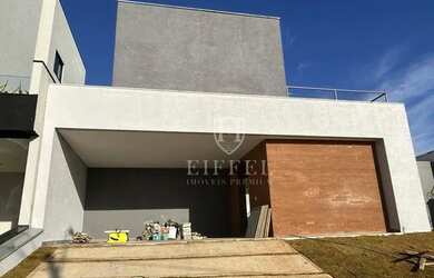 Imagem: A casa em condomínio possui 3 Dormitórios, 4 Banheiros, 4