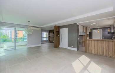 Imagem: O apartamento possui 3 Dormitórios, 3 Banheiros, 4 Vagas na