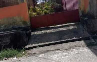 Imagem: A casa possui 1 Dormitório, 1 Banheiro, 1 Vaga na garagem e