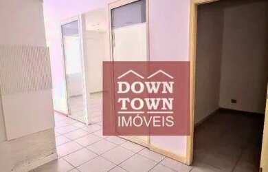 Imagem: O depósito possui 1 Vaga na garagem, 56m² de Área e está