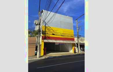 Imagem: O depósito possui 1186m² de Área e está localizado em Centro