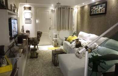 Imagem: A casa em condomínio possui 2 Dormitórios, 3 Banheiros, 2