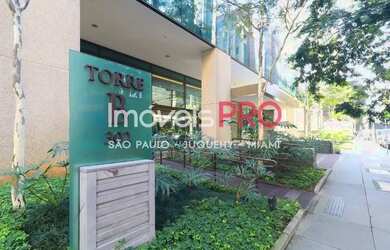 Imagem: O depósito possui 5 Vagas na garagem, 2.697m² de Área e