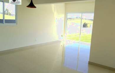 Imagem 6: LINDO SOBRADO P/ VENDA E LOCAÇÃO SANTA CRUZ - BRAGANÇA PAULISTA