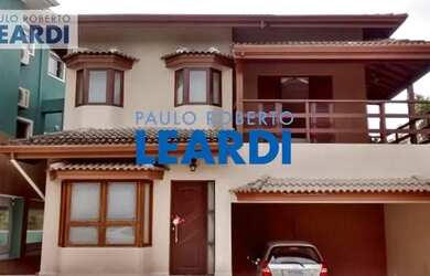 Imagem: A casa em condomínio possui 3 Dormitórios, 4 Banheiros, 2