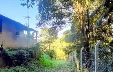 Imagem 1: Casa a venda. Churrasqueira, 576m² de Área, 4 Vagas na garageme3 Dormitórios