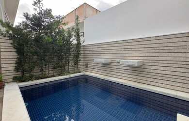 Imagem: A casa em condomínio possui 4 Dormitórios, 5 Banheiros, 4