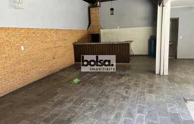 Imagem 3: Casa Espaçosa com 3 Dormitórios (2 Suítes), 305m² Construídos e Terreno de 508m² Conforto