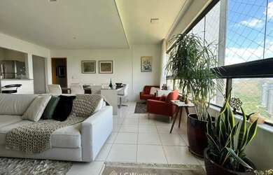 Imagem: O apartamento possui 3 Dormitórios, 2 Banheiros, 3 Vagas na