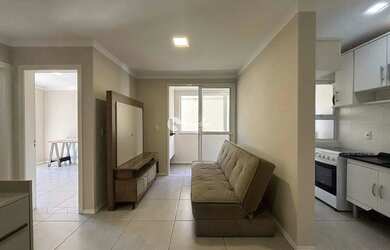 Imagem 3: Apartamento 2 Quartos, Semimobiliado, com Garagem e Sacada com Churrasqueira