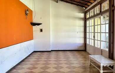 Imagem 14: Casa à venda com 1050,00m² e 4 quartos sendo 3 suítes, em Valparaíso, Petrópolis - RJ