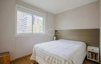 Imagem: O apartamento possui 2 Dormitórios, 1 Banheiro, 1 Vaga na garagem