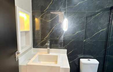 Imagem 9: Luxuosa Casa Moderna com 4 Suítes e Piscina na 409 Sul ARSO 44