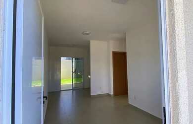 Imagem: A casa em condomínio possui 2 Dormitórios, 1 Banheiro, 2 Vagas