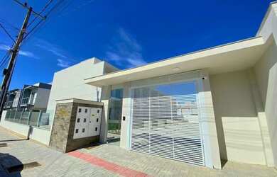 Imagem: A casa em condomínio possui 2 Dormitórios, 2 Banheiros, 1