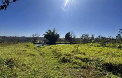 Imagem: A chácara possui 20.000m² de Área e está localizado em