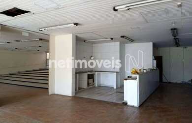 Imagem: O depósito possui 1043m² de Área e está localizado em Boa