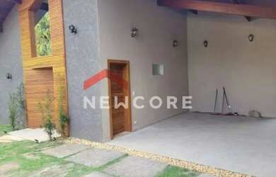 Imagem: A casa em condomínio possui 4 Dormitórios, 5 Banheiros, 4