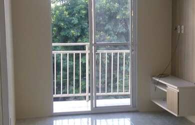 Imagem: O apartamento possui 3 Dormitórios, 1 Banheiro, 1 Vaga na garagem