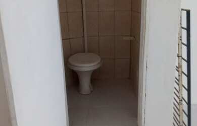 Imagem 3: Alugo loja de 50M² pé direito alto em São Cristóvão Cabo Frio R$1800,00