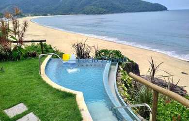 Imagem: A casa possui 4 Dormitórios, 5 Banheiros, 5 Vagas na garagem