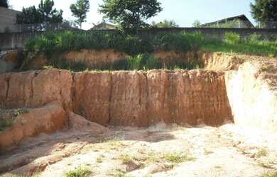 Imagem 5: Terreno em bairro