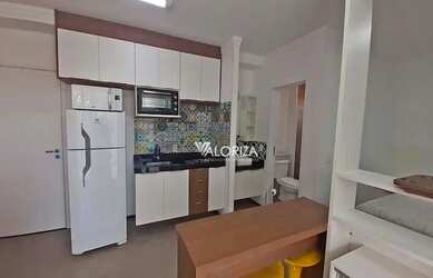 Imagem: O apartamento possui 1 Dormitório, 1 Banheiro, 1 Vaga na garagem