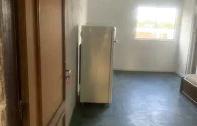 Imagem: O quarto está localizado em Centro, Maricá para alugar por