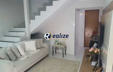 Imagem: A casa possui 2 Dormitórios, 2 Banheiros, 1 Vaga na garagem