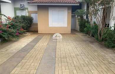 Imagem: A casa possui 1 Dormitório, 1 Banheiro, 2 Vagas na garagem