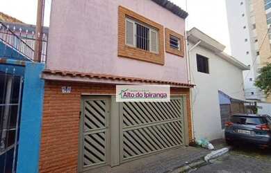 Imagem: A casa possui 3 Dormitórios, 3 Banheiros, 1 Vaga na garagem