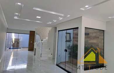 Imagem: A casa possui 3 Dormitórios, 1 Banheiro, 4 Vagas na garagem