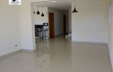 Imagem 4: LINDO SOBRADO P/ VENDA E LOCAÇÃO SANTA CRUZ - BRAGANÇA PAULISTA