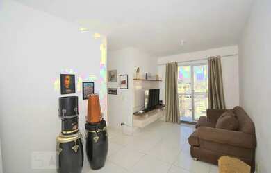 Imagem: O apartamento possui 3 Dormitórios, 1 Banheiro, 1 Vaga na garagem