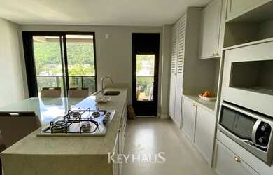 Imagem: O apartamento possui 3 Dormitórios, 2 Banheiros, 2 Vagas na