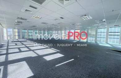 Imagem: O depósito possui 5 Vagas na garagem, 562m² de Área e está