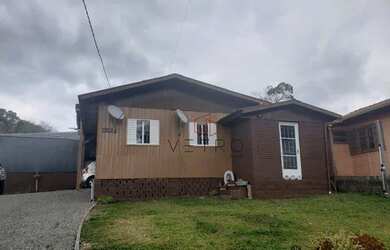 Imagem: A casa possui 1 Dormitório, 1 Banheiro, 2 Vagas na garagem