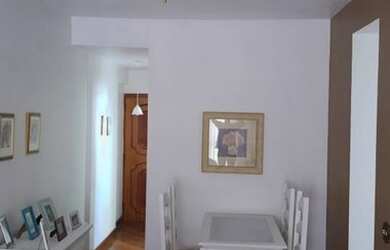 Imagem: O apartamento possui 1 Dormitório, 2 Banheiros, 1 Vaga na garagem