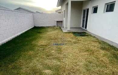 Imagem: A casa em condomínio possui 3 Dormitórios, 2 Banheiros, 2