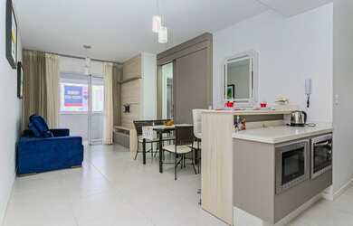 Imagem: O apartamento possui 2 Dormitórios, 2 Banheiros, 1 Vaga na