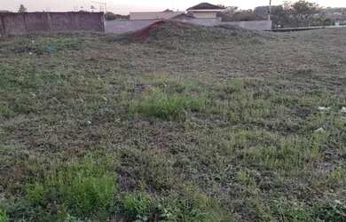 Imagem: O terreno possui 200m² de Área e está localizado em Centro