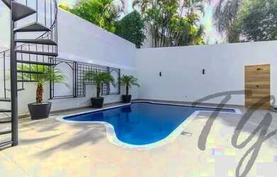 Imagem: A casa em condomínio possui 5 Dormitórios, 5 Banheiros, 4