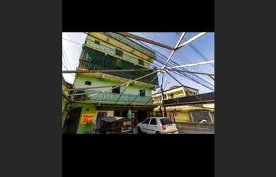 Imagem: O apartamento possui 2 Dormitórios, 1 Banheiro, 3 Vagas na