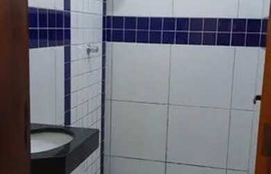 Imagem: A casa possui 2 Dormitórios, 2 Vagas na garagem e está localizado