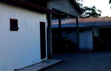 Imagem 5: Casa em Imbituba, localizada no bairro Alto Arroio a 600 metros até a...