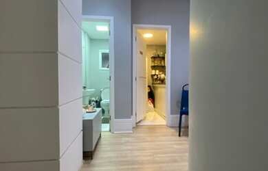 Imagem: O depósito possui 2 Vagas na garagem, 54m² de Área e está