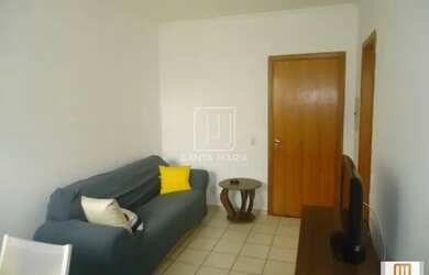 Imagem: O apartamento possui 1 Dormitório, 1 Banheiro, 1 Vaga na garagem