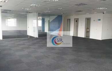 Imagem: O depósito possui 5 Vagas na garagem, 510m² de Área e está