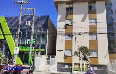 Imagem: O apartamento possui 1 Dormitório, 1 Banheiro, 1 Vaga na garagem