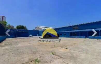 Imagem: O depósito possui 5 Vagas na garagem, 1.700m² de Área e